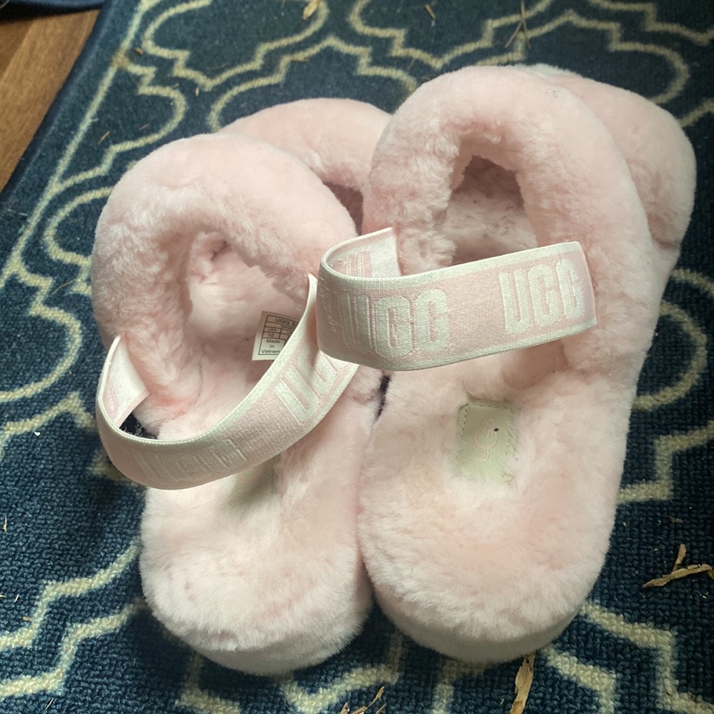 Ugg Fluff Yeah - image 2